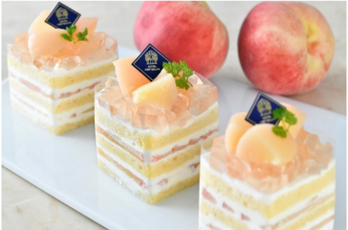 ホテルニューグランド、「桃のプレミアムショートケーキ」
