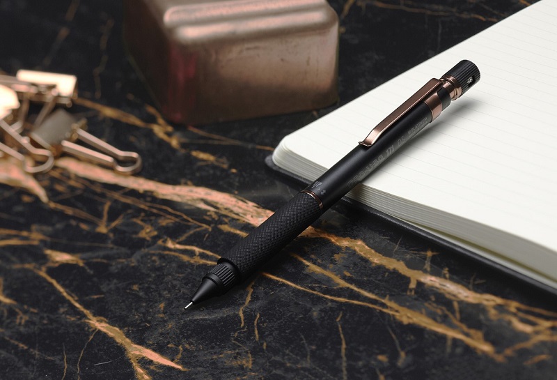 プラチナ万年筆、製図用シャープ「PRO-USE 171」に限定色「マットブラック&カッパー」を発売