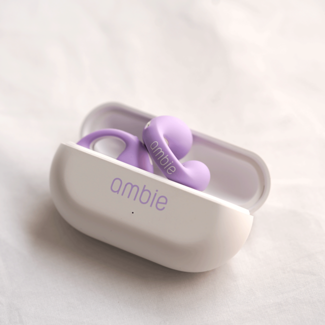 ambie、耳をふさがないイヤホン ambie sound earcuffs 完全ワイヤレスモデルAM-TW01の別注カラー第3弾として新色「Lavender」を発売決定