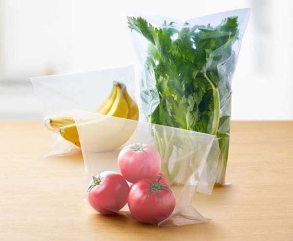 セブン&アイHD、廃棄されるホタテの貝殻を再利用した野菜・果物鮮度保持袋を発売
