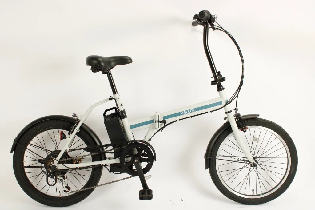 イオン、折りたたみ式電動アシスト自転車「WILLGO　FD206」を発売