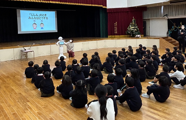 ソフトバンクロボティクス、「ロボブロックス スクールテンプレート」に大阪府監修の幼児向け防災・減災学習プログラムを追加
