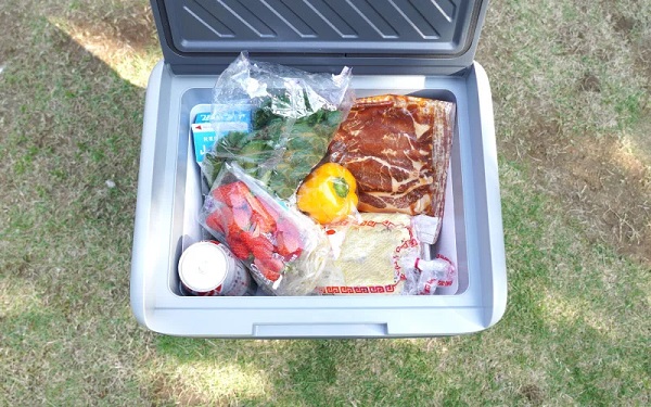 サンコー、「キャスター付き車載用冷凍冷蔵庫18L」を発売