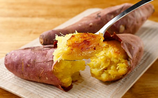 カルビー、『フルグラ® おさつとりんごのメープル味』を全国で期間限定発売