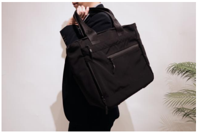 青山商事、シューズ収納も備えた高機能「マルチパーパストートバッグ」を発売