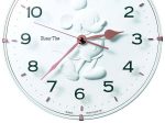 セイコークロック、ミッキーマウスのシルエットをレリーフ状で表現した掛時計