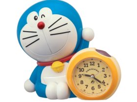 セイコーHD、セイコータイムクリエーションが「ドラえもん」のおしゃべり目ざまし時計を発売