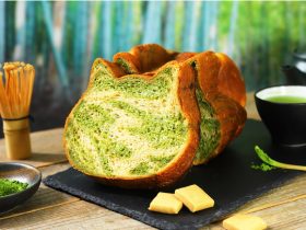 オールハーツ・カンパニー、京都の宇治茶専門店「祇園辻󠄀利」とコラボした「ねこねこ食パン まっ茶トラ」を販売