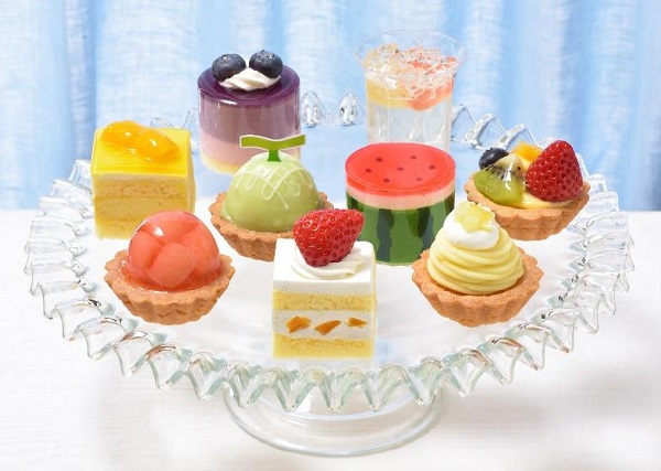 銀座コージーコーナー、9種のプチケーキをアソートした「プチセレクション〜初菓〜（9個入）」を生ケーキ取扱店で販売
