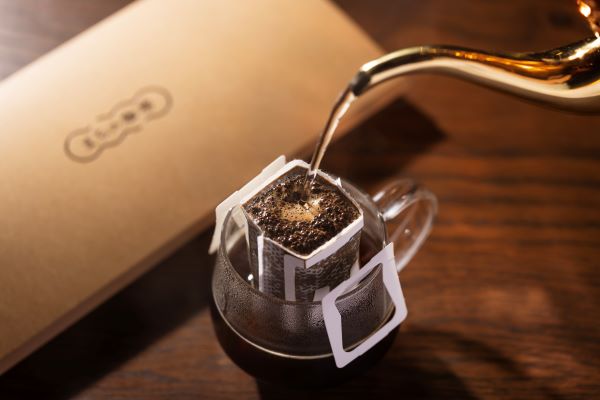 EDITORS、世田谷の14エリアの雰囲気を味と香りに落とし込んだオリジナルブレンドコーヒー「まちの珈琲」を発売