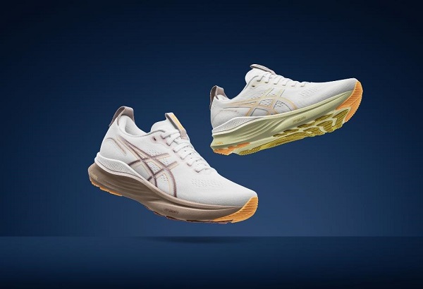 アシックスジャパン、ランニングシューズ「GEL-KAYANO 32」6品番を発売