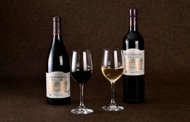 ホテルニューグランド、「アフリカ月間2025」の連携企画「南アフリカ ワインフェア」を期間限定開催