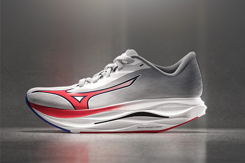 ミズノ、レーシングシューズ「WAVE REBELLION FLASH 3」を発売