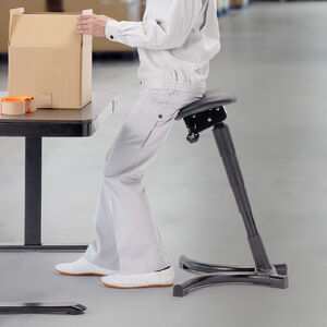 サンワサプライ、「サンワダイレクト」で座面の角度調節可能なエルゴチェア「150-SNCERG66BK」を発売