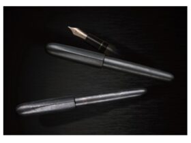 セーラー万年筆、伝統技工で機能美を表現した万年筆「伝統漆芸 畷 万年筆 黒銀箔」を発売